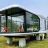 Casa Cápsula E7 con 2 camas, 1 baño y balcón
