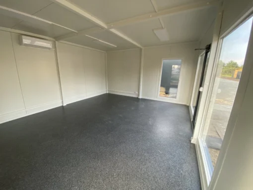 Contenedor de oficina tipo London 6,00m x 5,00m - Imagen 7