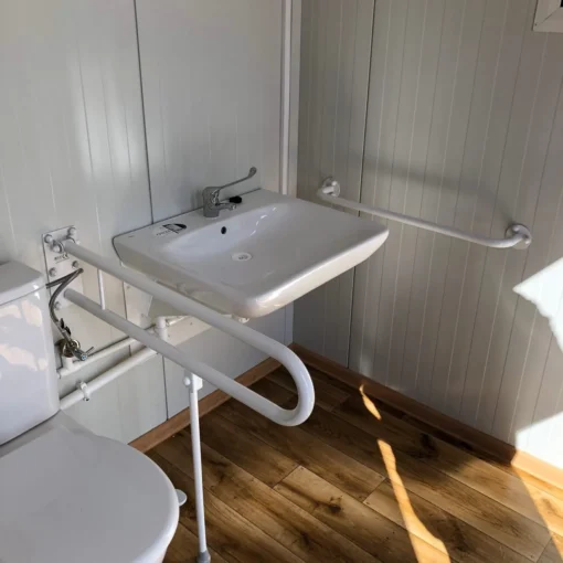 Contenedor de panel sándwich con aseo, aseo para discapacitados, 6,00×3,00 - Imagen 4